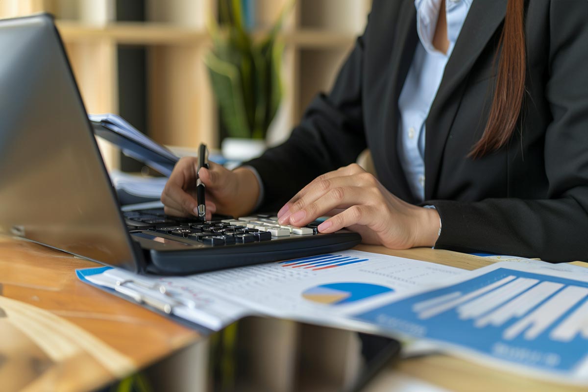 Image of a LP BOOKKEEPING employee carrying out payroll sevices for clients based in  Cork.